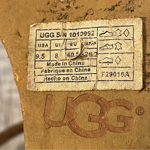 UGG woven straw platform wedge sandals with gold T-strap ankle strap, size 9.5 - Picture 11 of 14